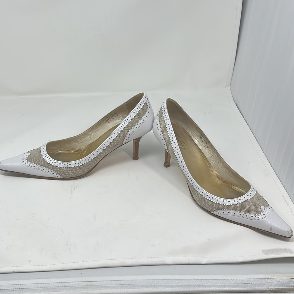 Coach pumps size 9 1/2 B - Picture 7 of 10